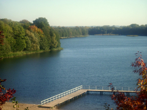 Jesien w Osrtodzie nad jeziorem. #jezioro #jesien #Ostroda #Mazury