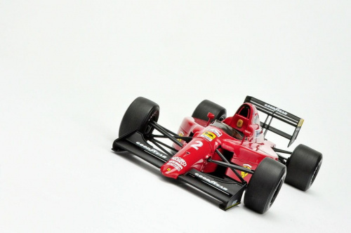 Ferrari 641/2 #2 Nigel Mansell 1990 - 1:18 Exoto