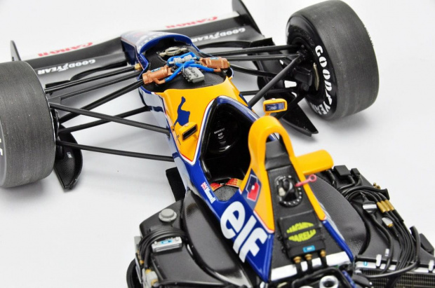 Williams Renault FW14B #5 Nigel Mansell 1992 - 1:18 Exoto