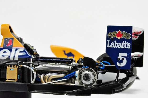 Williams Renault FW14B #5 Nigel Mansell 1992 - 1:18 Exoto