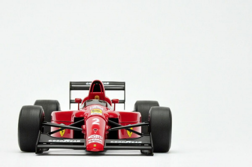 Ferrari 641/2 #2 Nigel Mansell 1990 - 1:18 Exoto