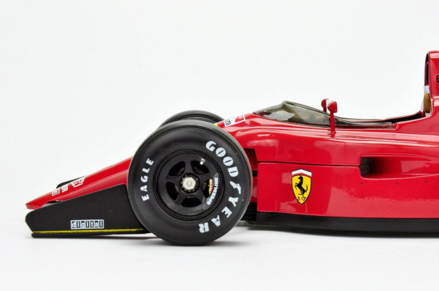 Ferrari 641/2 #2 Nigel Mansell 1990 - 1:18 Exoto