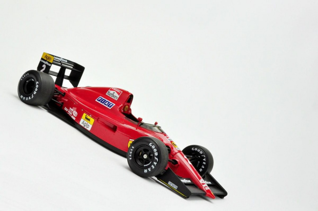 Ferrari 641/2 #2 Nigel Mansell 1990 - 1:18 Exoto