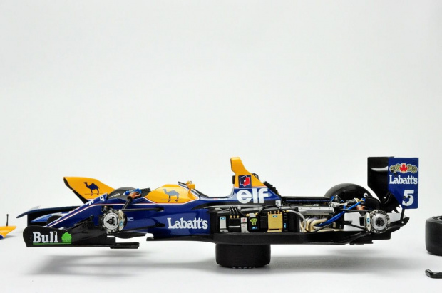 Williams Renault FW14B #5 Nigel Mansell 1992 - 1:18 Exoto