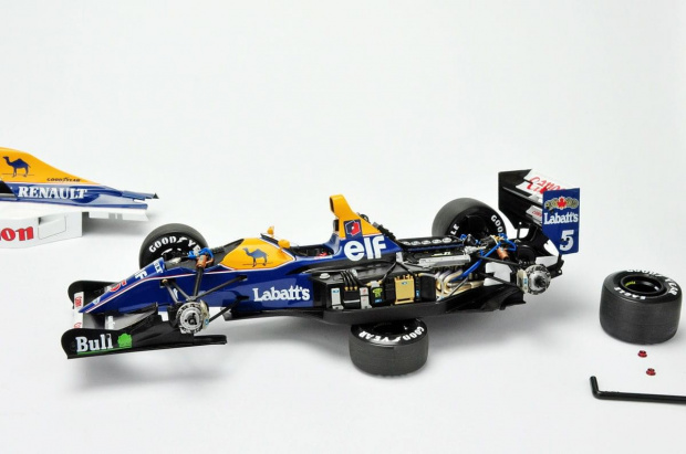 Williams Renault FW14B #5 Nigel Mansell 1992 - 1:18 Exoto