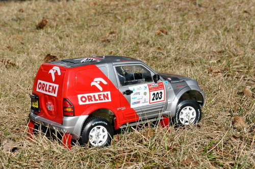 Mitsubishi Pajero #203 Komornicki/Marton Rajd Dubaju 2003 - 1:18 Solido