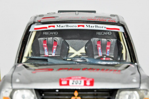 Mitsubishi Pajero #203 Komornicki/Marton Rajd Dubaju 2003 - 1:18 Solido