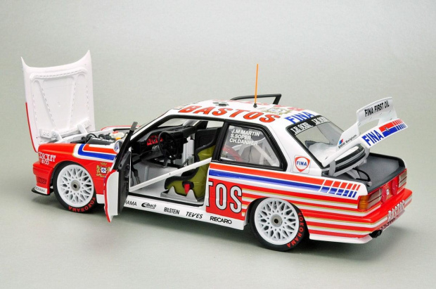 BMW M3 (E30) #5 J.M. Martin/S.Soper/Ch.Danner Winner 24h Spa 1992 - 1:18 Minichamps