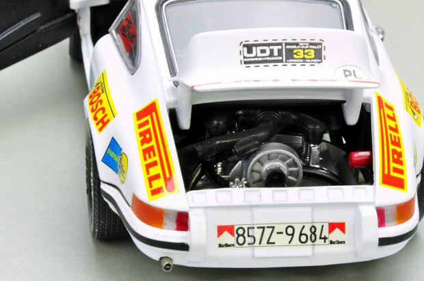 Porsche 911 Carrera RS #33 Sobiesław Zasada / Jerzy Dobrzański Rally UDT World Cup 1974 1:18 UH