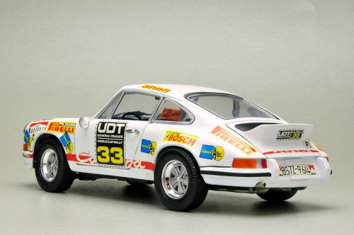 Porsche 911 Carrera RS #33 Sobiesław Zasada / Jerzy Dobrzański Rally UDT World Cup 1974 1:18 UH