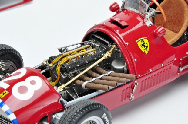 Ferrari F500 F2 Short Nose #28 Nino Farina 2nd 1953 Swiss GP - 1:18 EXOTO