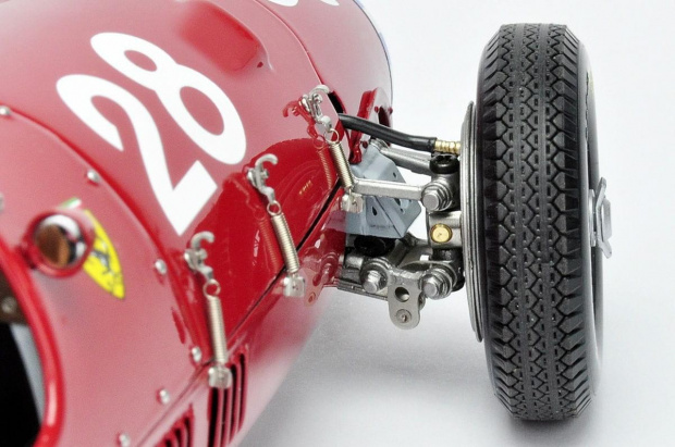 Ferrari F500 F2 Short Nose #28 Nino Farina 2nd 1953 Swiss GP - 1:18 EXOTO