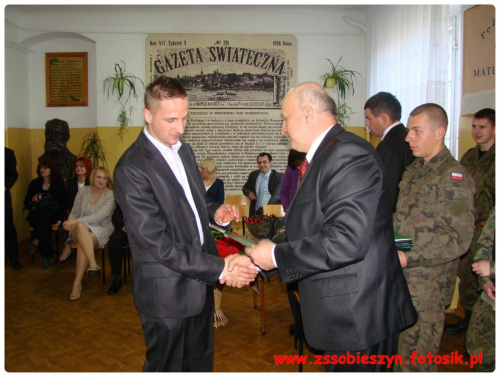 "Teraz idź, niech Cię wiedzie życia nić... " czyli pożegnanie maturzystów w Zespole Szkół w Sobieszynie-Brzozowej #Sobieszyn #Brzozowa
