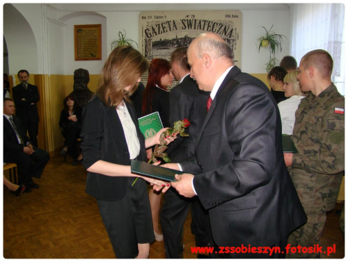 "Teraz idź, niech Cię wiedzie życia nić... " czyli pożegnanie maturzystów w Zespole Szkół w Sobieszynie-Brzozowej #Sobieszyn #Brzozowa
