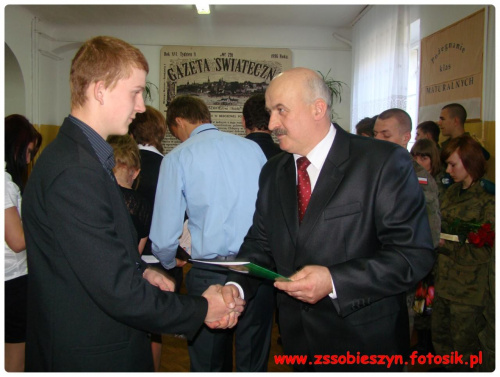 "Teraz idź, niech Cię wiedzie życia nić... " czyli pożegnanie maturzystów w Zespole Szkół w Sobieszynie-Brzozowej #Sobieszyn #Brzozowa