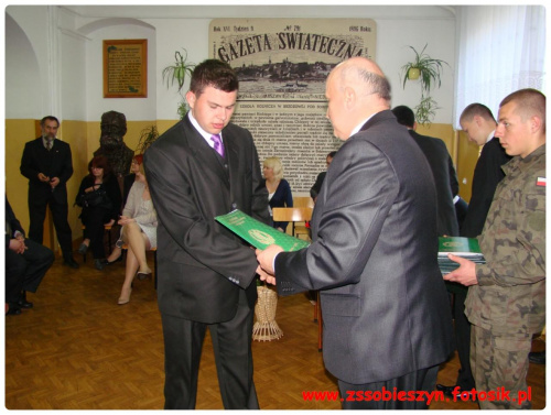 "Teraz idź, niech Cię wiedzie życia nić... " czyli pożegnanie maturzystów w Zespole Szkół w Sobieszynie-Brzozowej #Sobieszyn #Brzozowa
