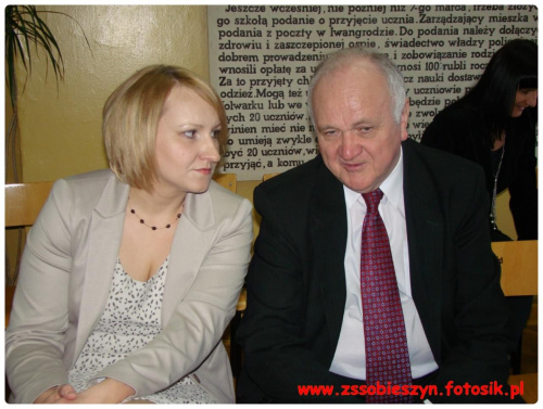 "Teraz idź, niech Cię wiedzie życia nić... " czyli pożegnanie maturzystów w Zespole Szkół w Sobieszynie-Brzozowej #Sobieszyn #Brzozowa