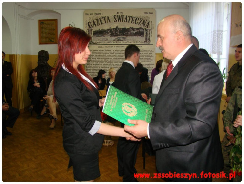 "Teraz idź, niech Cię wiedzie życia nić... " czyli pożegnanie maturzystów w Zespole Szkół w Sobieszynie-Brzozowej #Sobieszyn #Brzozowa