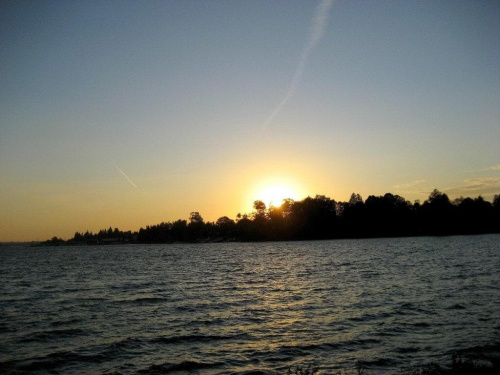 Zachód słońca nad Jeziorem Ryńskim.