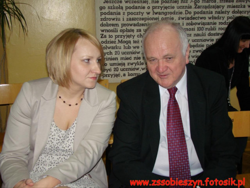 Teraz idź, niech Cię wiedzie życia nić czyli pożegnanie maturzystów w Zespole Szkół w Sobieszynie-Brzozowej #Sobieszyn #Brzozowa #ZespółSzkółWSobieszynie