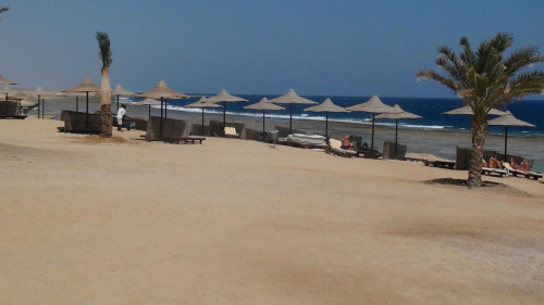 Plaża przy hotelu #Egipt #MarsaAlam #MorzeCzerwone #Plaża #TritonSeaBeach