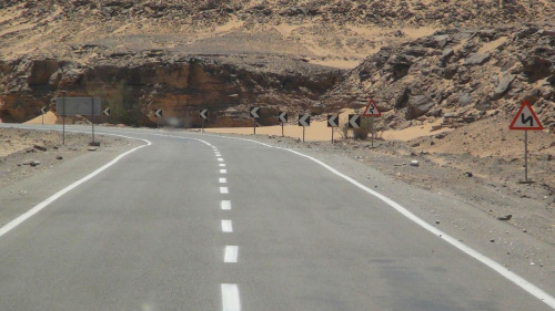 Droga z Marsa Alam do Luksoru #Egipt #Luksor #MarsaAlam #Sahara