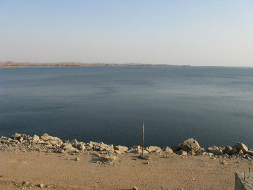 Asuan - Widok na jezioro Nasera z wielkiej tamy #Asuan #Egipt #JezioroNasera #Tama