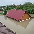 Godz. 15:40, dom sąsiada #Powódź2010 #Wisła