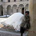 Włochy,Urbino,średniowiecze z renesansem i śnieg po lutowych opadach,ale w marcu.