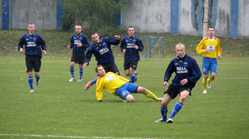 JKS Jarosław - Pogoń Leżajsk (1:4), 22.10.2011 r. - IV liga podkarpacka #IVLiga #jarosław #JKS #JKSJarosław #lezajsk #lezajsktm #leżajsk #PiłkaNożna #pogon #pogoń #PogońLeżajsk #seniorzy #sport