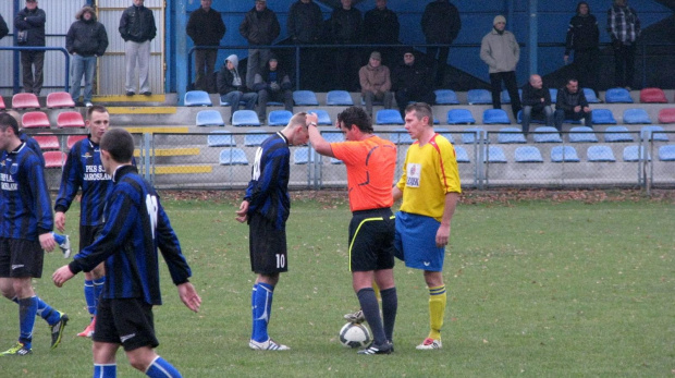 JKS Jarosław - Pogoń Leżajsk (1:4), 22.10.2011 r. - IV liga podkarpacka #IVLiga #jarosław #JKS #JKSJarosław #lezajsk #lezajsktm #leżajsk #PiłkaNożna #pogon #pogoń #PogońLeżajsk #seniorzy #sport