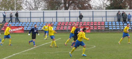 JKS Jarosław - Pogoń Leżajsk (1:4), 22.10.2011 r. - IV liga podkarpacka #IVLiga #jarosław #JKS #JKSJarosław #lezajsk #lezajsktm #leżajsk #PiłkaNożna #pogon #pogoń #PogońLeżajsk #seniorzy #sport