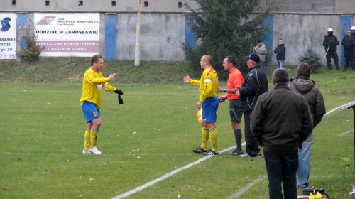 JKS Jarosław - Pogoń Leżajsk (1:4), 22.10.2011 r. - IV liga podkarpacka #IVLiga #jarosław #JKS #JKSJarosław #lezajsk #lezajsktm #leżajsk #PiłkaNożna #pogon #pogoń #PogońLeżajsk #seniorzy #sport