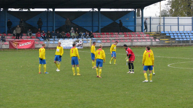 JKS Jarosław - Pogoń Leżajsk (1:4), 22.10.2011 r. - IV liga podkarpacka #IVLiga #jarosław #JKS #JKSJarosław #lezajsk #lezajsktm #leżajsk #PiłkaNożna #pogon #pogoń #PogońLeżajsk #seniorzy #sport