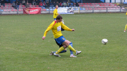 JKS Jarosław - Pogoń Leżajsk (1:4), 22.10.2011 r. - IV liga podkarpacka #IVLiga #jarosław #JKS #JKSJarosław #lezajsk #lezajsktm #leżajsk #PiłkaNożna #pogon #pogoń #PogońLeżajsk #seniorzy #sport