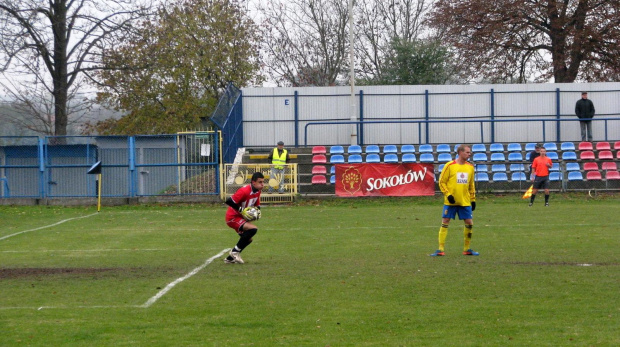 JKS Jarosław - Pogoń Leżajsk (1:4), 22.10.2011 r. - IV liga podkarpacka #IVLiga #jarosław #JKS #JKSJarosław #lezajsk #lezajsktm #leżajsk #PiłkaNożna #pogon #pogoń #PogońLeżajsk #seniorzy #sport