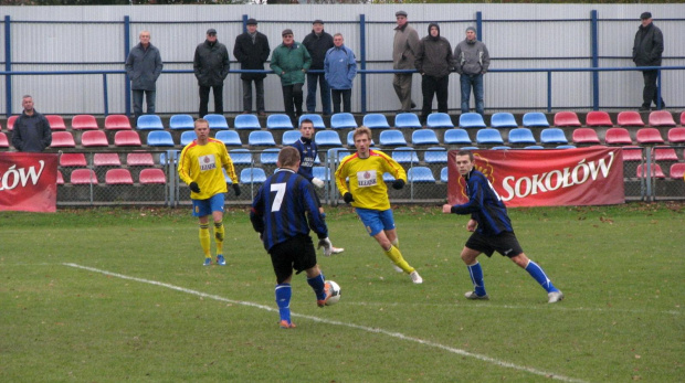 JKS Jarosław - Pogoń Leżajsk (1:4), 22.10.2011 r. - IV liga podkarpacka #IVLiga #jarosław #JKS #JKSJarosław #lezajsk #lezajsktm #leżajsk #PiłkaNożna #pogon #pogoń #PogońLeżajsk #seniorzy #sport