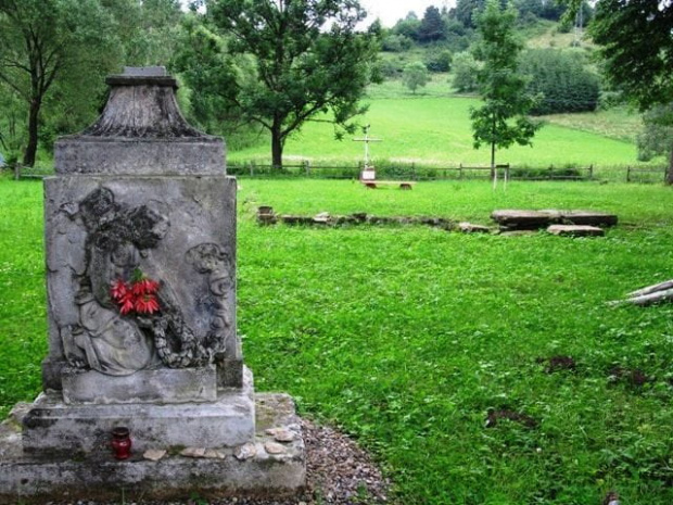Polana (podkarpackie) - cmentarz