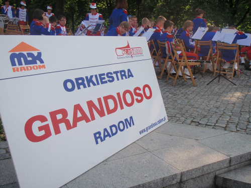 Występ na festynie - osiedle Gołębiów oraz koncert przedkonkursowy - plac Corazziego w Radomiu. #RMOD #Grandioso #MDK #Radom