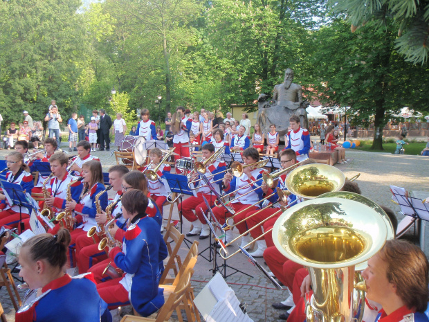 Występ na festynie - osiedle Gołębiów oraz koncert przedkonkursowy - plac Corazziego w Radomiu. #RMOD #Grandioso #MDK #Radom