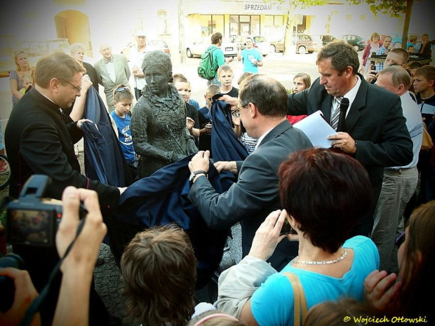 Odsłonięcie ławeczki Marii Konopnickiej, Suwałki - 23.05.2012 #Konopnicka #ławeczka #Suwałki
