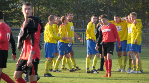 Pogoń Leżajsk - KS Zaczernie (2:0), 26.10.2011 r. - Okręgowy Puchar Polski #lezajsk #lezajsktm #leżajsk #PiłkaNożna #pogon #pogoń #PogońLeżajsk #seniorzy #sport #zaczernie