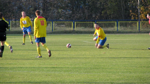 Pogoń Leżajsk - KS Zaczernie (2:0), 26.10.2011 r. - Okręgowy Puchar Polski #lezajsk #lezajsktm #leżajsk #PiłkaNożna #pogon #pogoń #PogońLeżajsk #seniorzy #sport #zaczernie