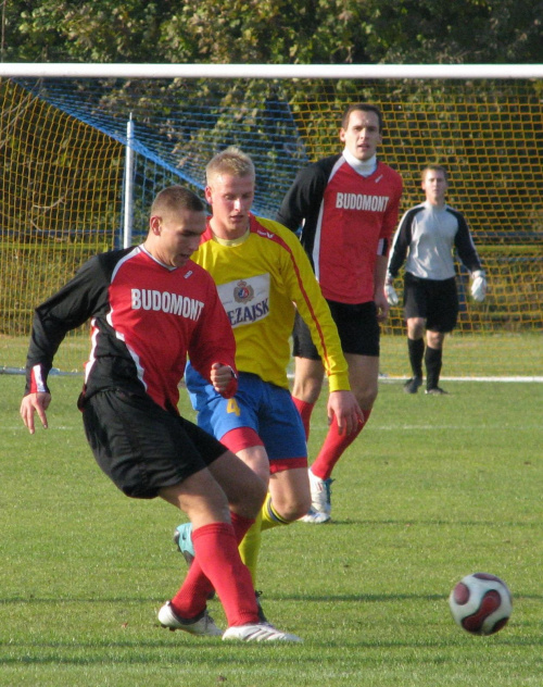 Pogoń Leżajsk - KS Zaczernie (2:0), 26.10.2011 r. - Okręgowy Puchar Polski #lezajsk #lezajsktm #leżajsk #PiłkaNożna #pogon #pogoń #PogońLeżajsk #seniorzy #sport #zaczernie