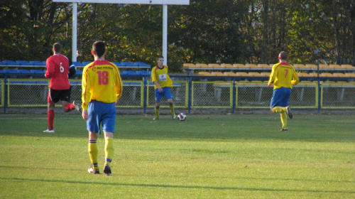 Pogoń Leżajsk - KS Zaczernie (2:0), 26.10.2011 r. - Okręgowy Puchar Polski #lezajsk #lezajsktm #leżajsk #PiłkaNożna #pogon #pogoń #PogońLeżajsk #seniorzy #sport #zaczernie