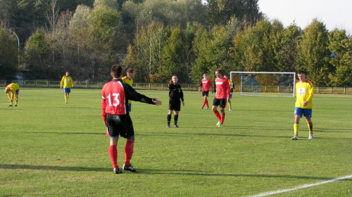 Pogoń Leżajsk - KS Zaczernie (2:0), 26.10.2011 r. - Okręgowy Puchar Polski #lezajsk #lezajsktm #leżajsk #PiłkaNożna #pogon #pogoń #PogońLeżajsk #seniorzy #sport #zaczernie