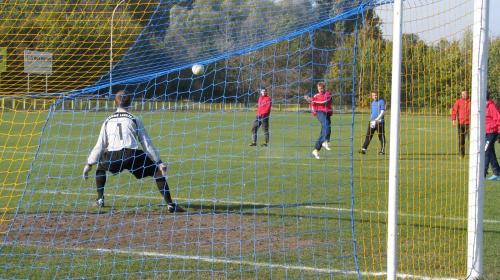 Pogoń Leżajsk - KS Zaczernie (2:0), 26.10.2011 r. - Okręgowy Puchar Polski #lezajsk #lezajsktm #leżajsk #PiłkaNożna #pogon #pogoń #PogońLeżajsk #seniorzy #sport #zaczernie