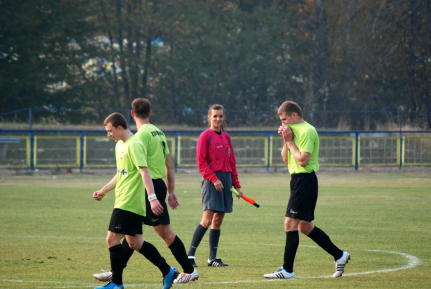 Pogoń Leżajsk - Żurawianka Żurawica (3:1), 29.10.2011 r. - IV liga podkarpacka #IVLiga #lezajsk #lezajsktm #leżajsk #PiłkaNożna #pogon #pogoń #PogońLeżajsk #seniorzy #sport #żurawianka #ŻurawiankaŻurawica #żurawica