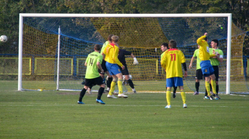 Pogoń Leżajsk - Żurawianka Żurawica (3:1), 29.10.2011 r. - IV liga podkarpacka #IVLiga #lezajsk #lezajsktm #leżajsk #PiłkaNożna #pogon #pogoń #PogońLeżajsk #seniorzy #sport #żurawianka #ŻurawiankaŻurawica #żurawica