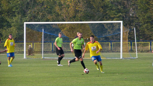 Pogoń Leżajsk - Żurawianka Żurawica (3:1), 29.10.2011 r. - IV liga podkarpacka #IVLiga #lezajsk #lezajsktm #leżajsk #PiłkaNożna #pogon #pogoń #PogońLeżajsk #seniorzy #sport #żurawianka #ŻurawiankaŻurawica #żurawica